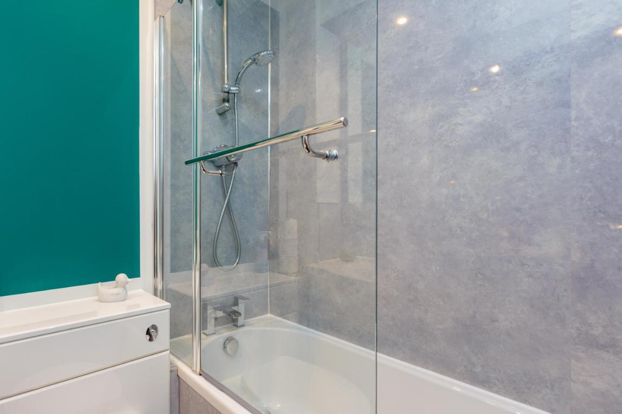 Stylish 2 Bedroom Apartment In Единбург Екстер'єр фото